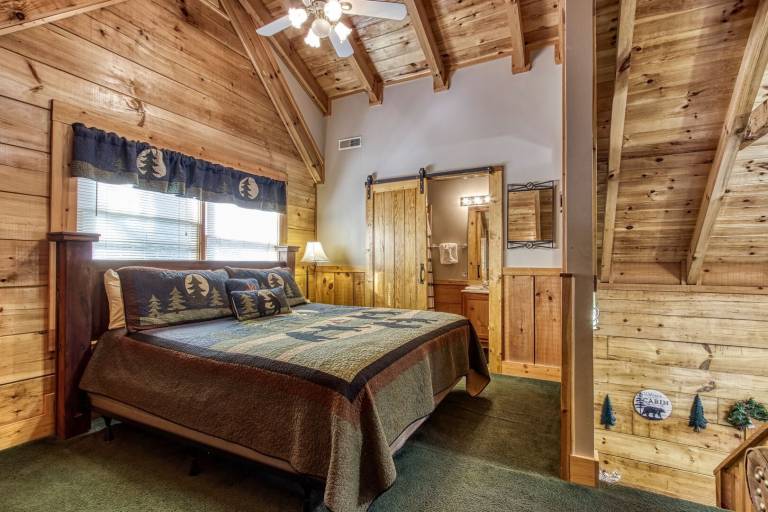 Family-friendly charming cabin with private pool | Pets allowed — photo 5