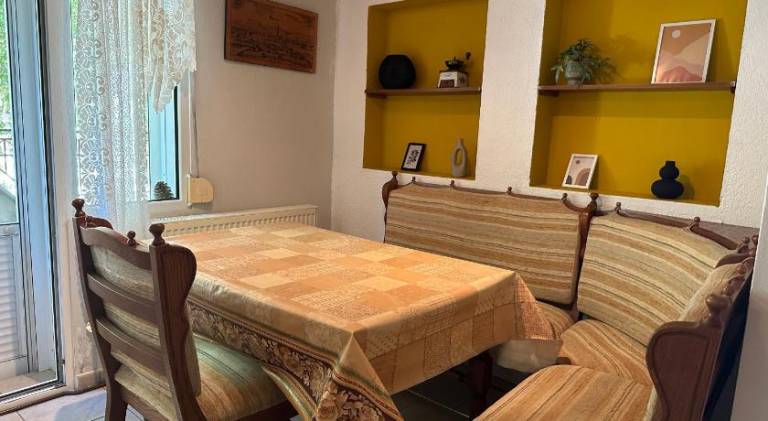 Holiday apartment with yard, BBQ & terrace — photo 3