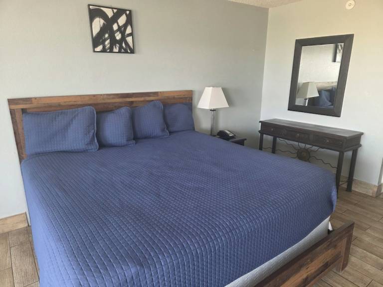 Motel IH 35 Industrial Park