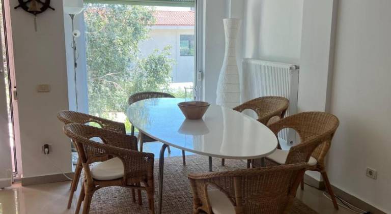Rental apartment with 2 rooms for 5 persons — photo 4