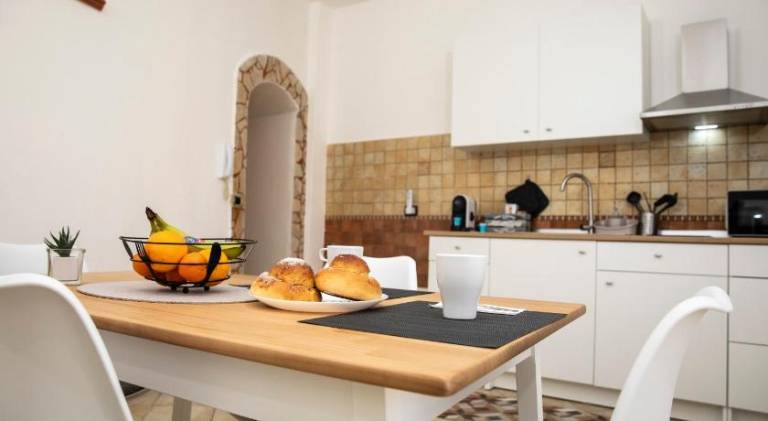 Apartment with 2 rooms for 4 persons — photo 3