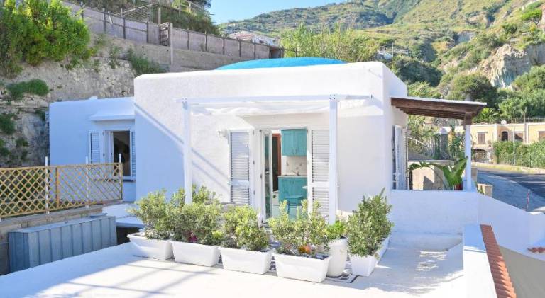 House with garden & terrace — photo 5