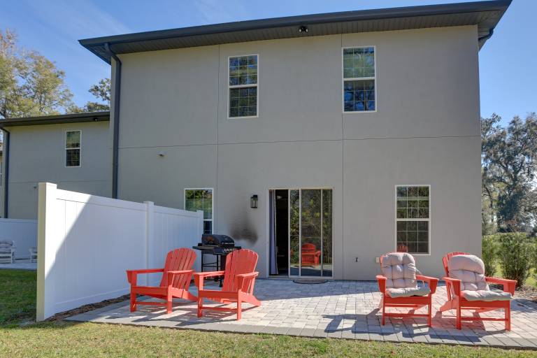 Modern Ocala Townhome Near Golf Club & WEC! — photo 2