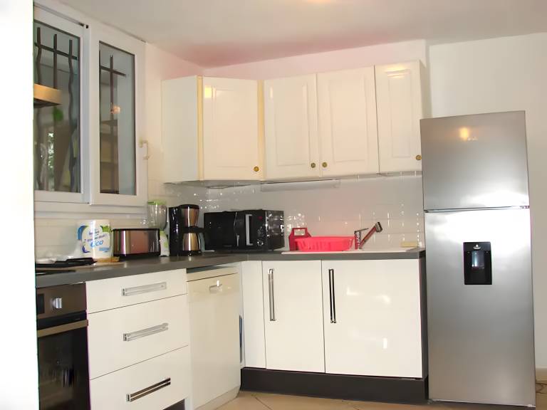 Apartment 'Courtille Plage' with Large Terrace Next to the Sea — photo 4