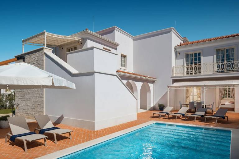 Villa with garden, patio & barbeque in Tar-Vabriga