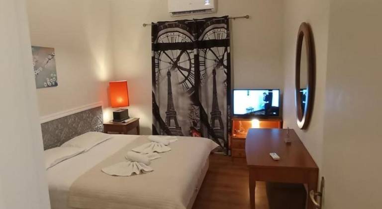 Rental apartment with patio in Corfu