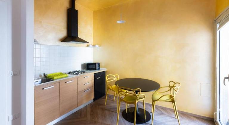 Serviced apartment with 2 rooms for 127 persons — photo 2