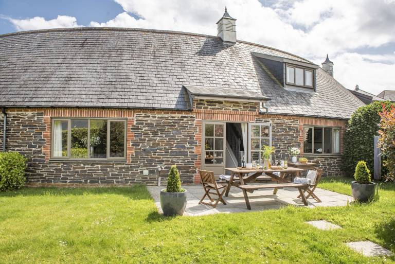Cabin  Polzeath