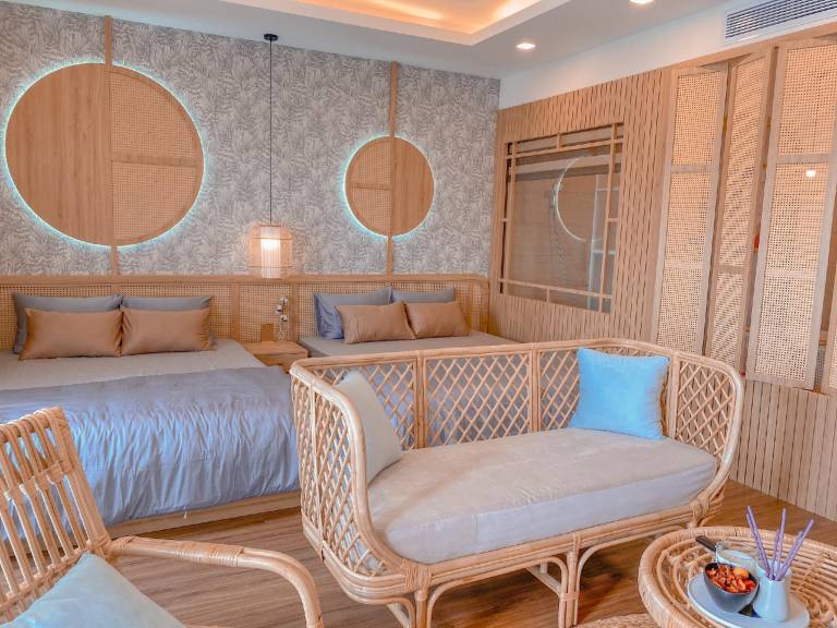 Family-friendly apartment with patio | Next to the beach | Pets are welcome in Quy Nhon
