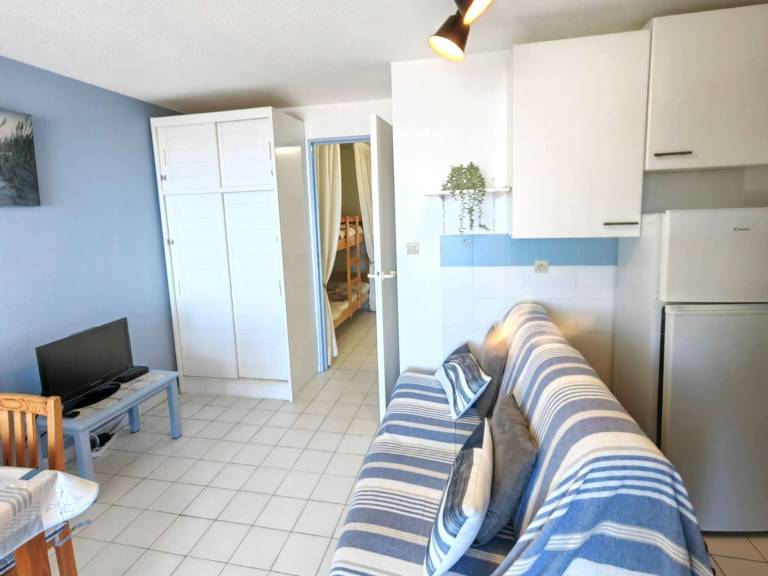 Apartment with pool | Beach nearby | Pet-friendly — photo 4
