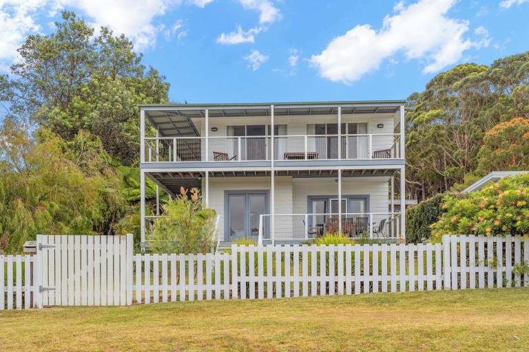 House  Hyams Beach