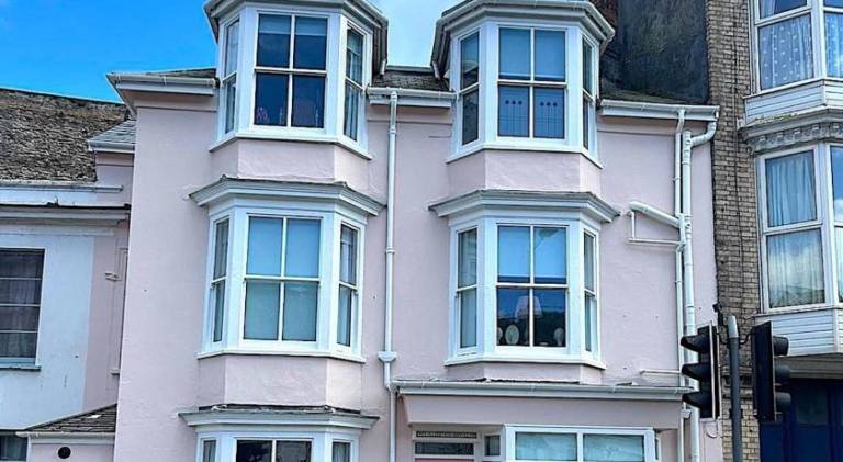 Lovely vacation home | Beach nearby | Pets are welcome in Ilfracombe