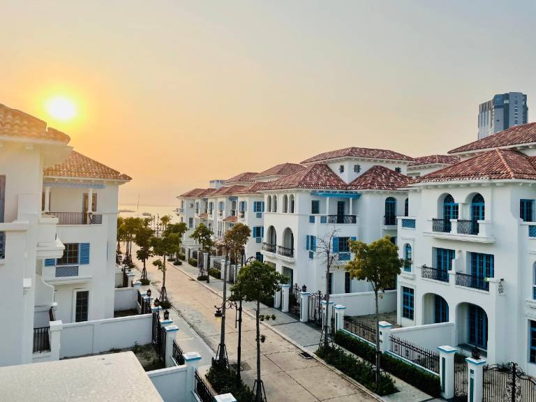 Biệt thự biển Sun Feria Bãi Cháy - Hạ Long — photo 4