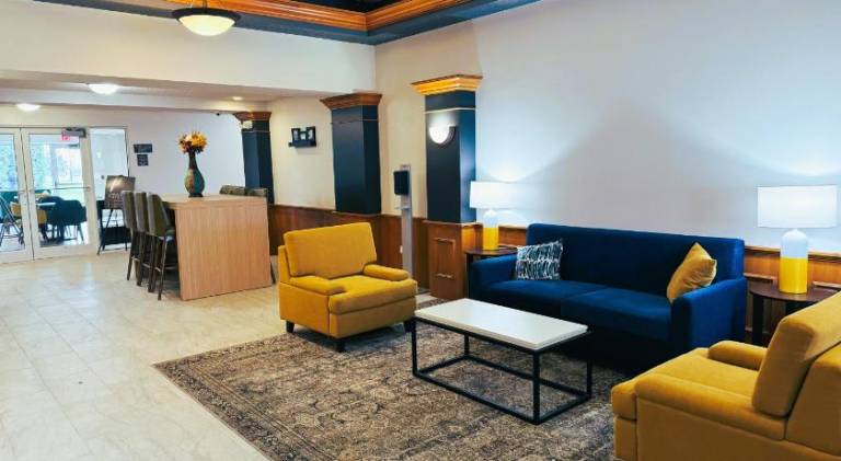 Comfort Inn & Suites Sheboygan I-43 — photo 3