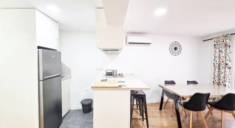 Apartment with 2 rooms for 4 persons — photo 4