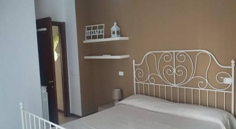 Holiday apartment with 2 rooms for 4 persons in Civitavecchia