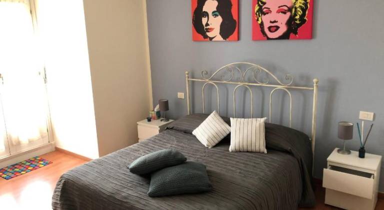 IRIDES ROOMS a un passo dai Parchi Divertimento in Lazise