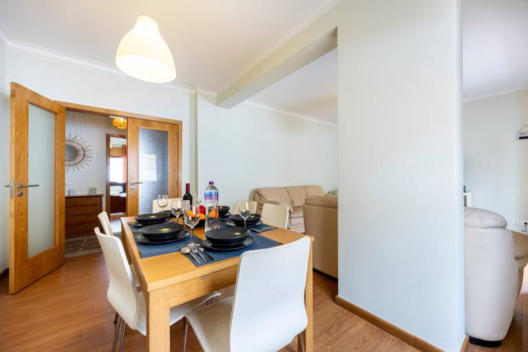 Holiday apartment with fast internet | City view — photo 3