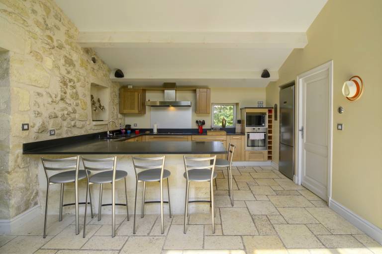 Villa with patio, private pool & yard — photo 3