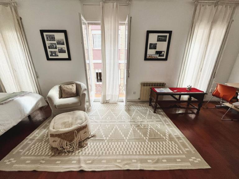 Holiday apartment | Close to Casa Milà — photo 2