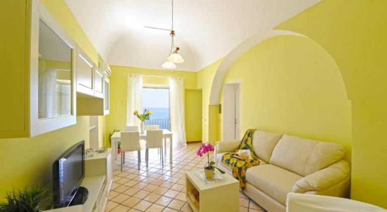 Holiday apartment with 1 room for 4 persons — photo 2