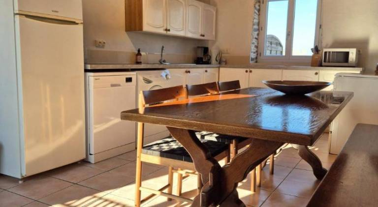 Holiday apartment with pool, garden & barbeque | Pet-friendly — photo 3