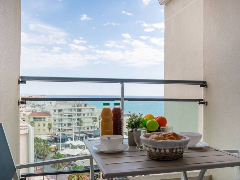 Rental apartment with patio | Sea view — photo 5