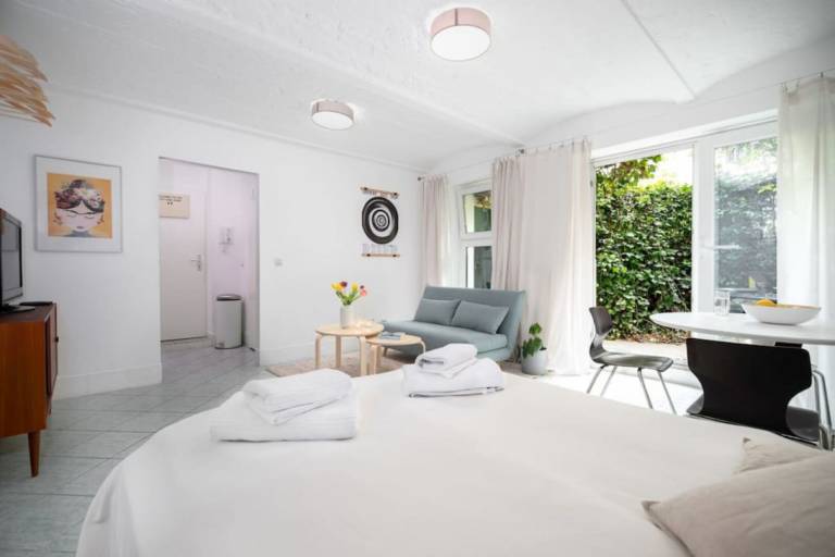 Lovely holiday apartment with terrace | Pets are welcome — photo 2