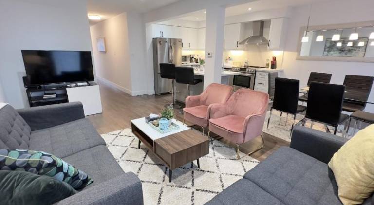 Stylish Home in Prime Location North of Toronto in Richmond Hill, ON