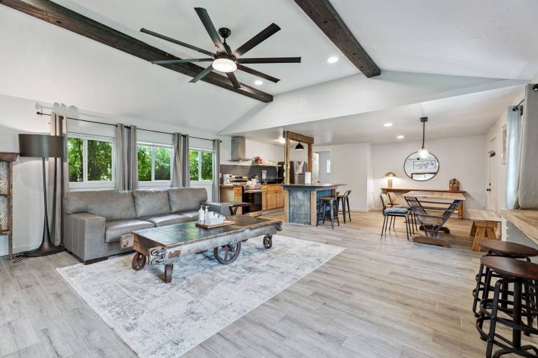 Comfortable Studio with Modern Touches 9A