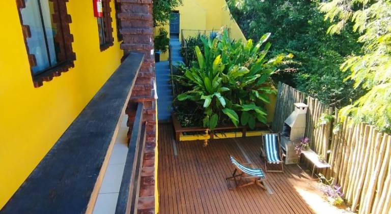 Apartment with yard & grill — photo 4