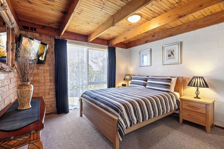 Apartment Croydon North