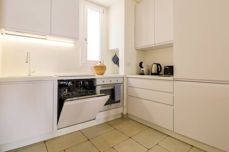 Family-oriented house with BBQ & terrace | Pets are welcome — photo 4