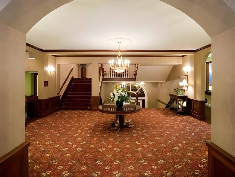 Portland Regency Hotel & Spa in South Portland, ME