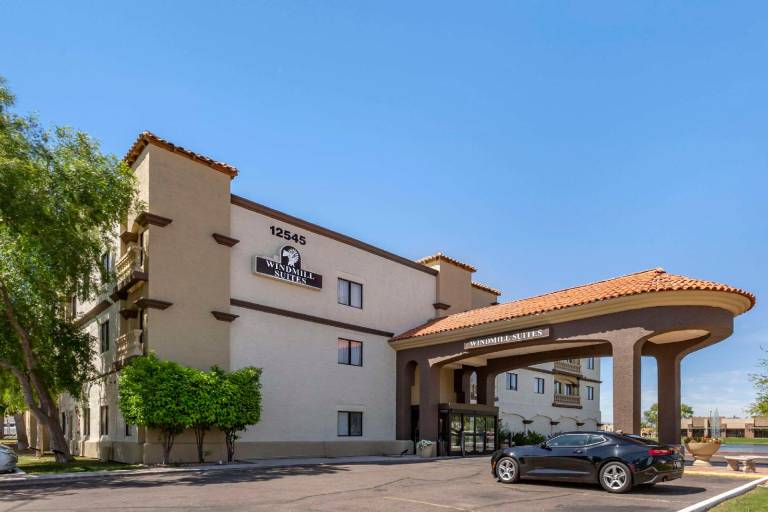 Windmill Suites Surprise - Phoenix, an Ascend Collection Hotel — photo 5