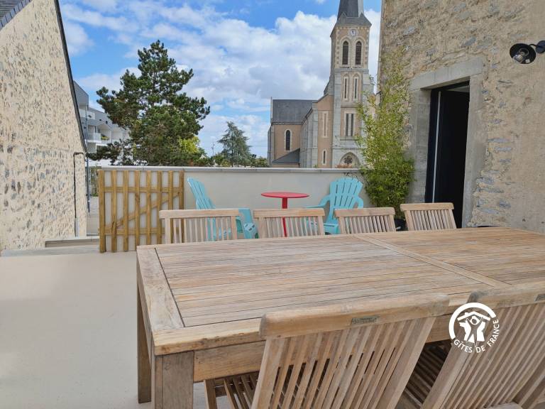 Modern cottage in Louverné, sleeps 6-8, pets allowed, parking — photo 4