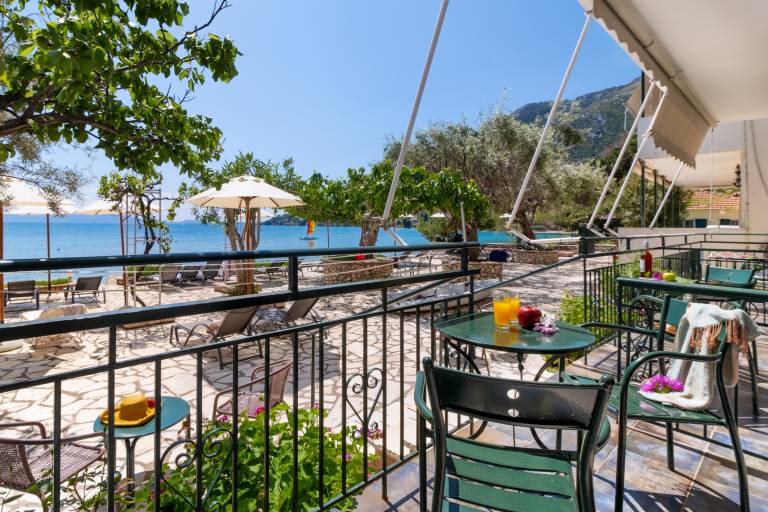 Nikiana Club - Studio 4 Apartment with Sea View, Shared Pool & Wi-Fi — photo 4