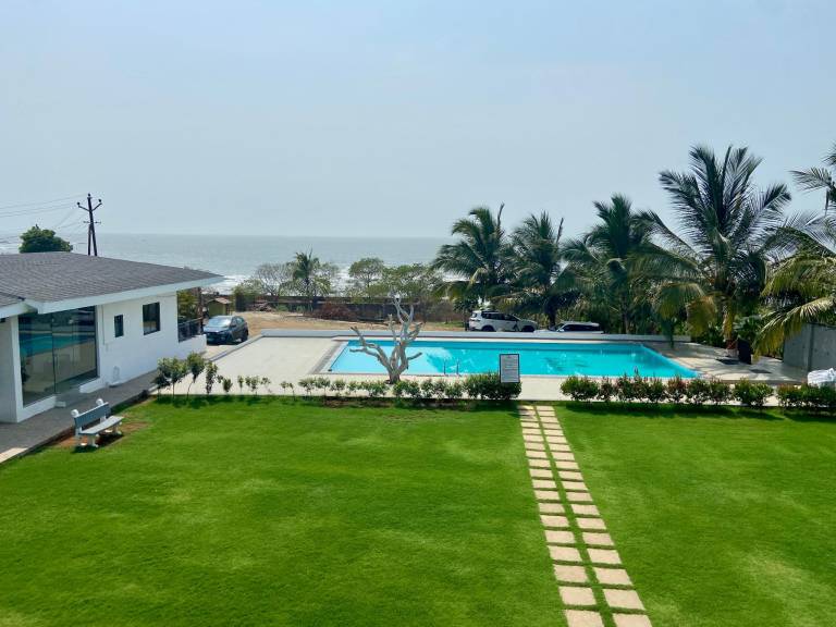 Resort  Kashid Beach