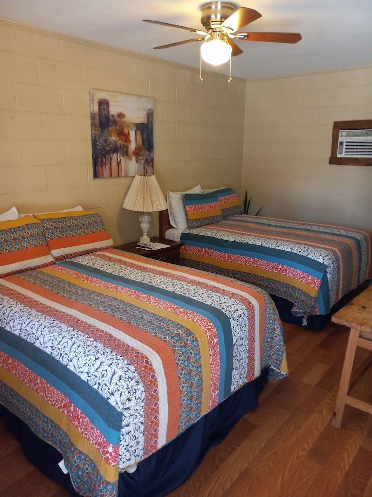 Motel Petit Jean State Park
