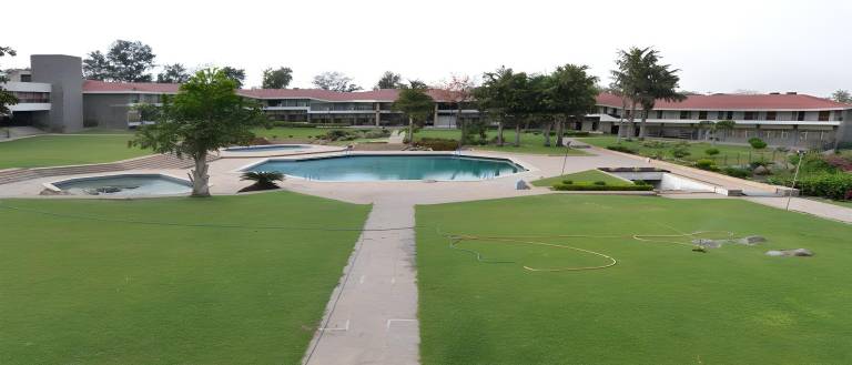 Hotel Raj Hans Faridabad