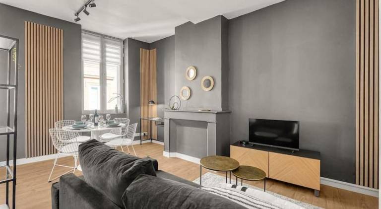 Apartment | Next to Capitole de Toulouse — photo 5