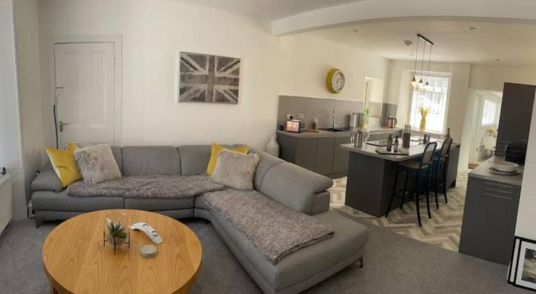 Ample villa | Pets allowed in Falkirk