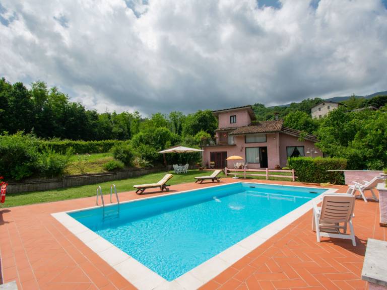 Ferienhaus in Camporgiano für max. 6 Personen Ferienhaus in Camporgiano für max. 6 Personen