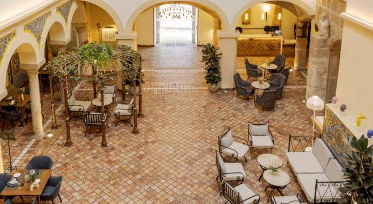 Hotel Ilunion Merida Palace — photo 4