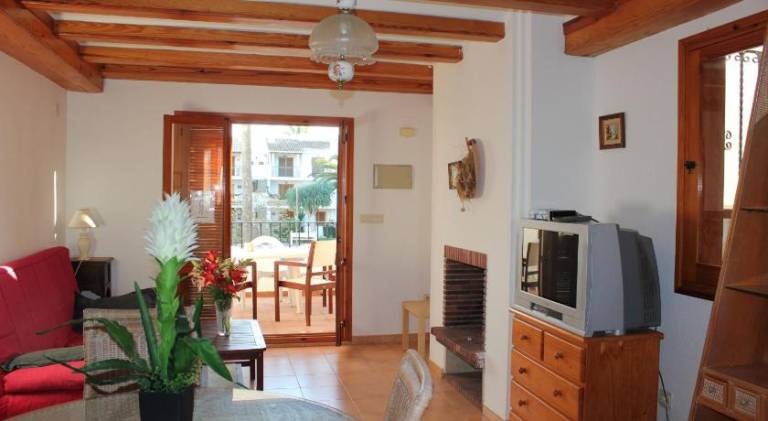 Lovely apartment with pool, terrace & barbeque | Close to the beach | Pets are welcome — photo 2