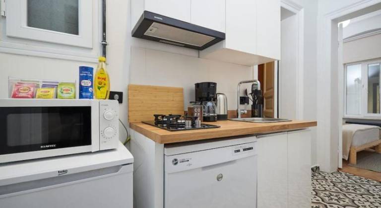 Charming 2BR AC in Center - Santur D1 — photo 2