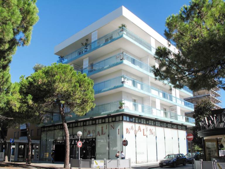 Rental apartment with pool — photo 2
