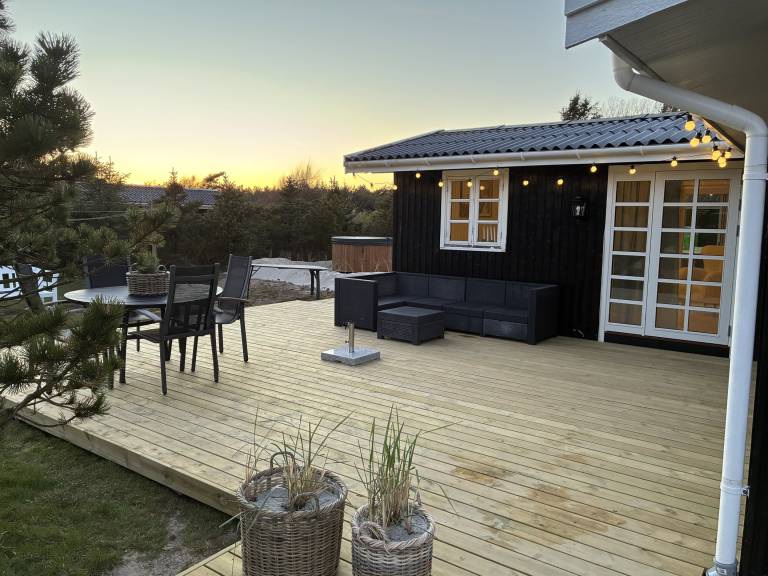     
Ferienhaus ∙ 6 Gäste ∙ 3 Schlafzimmer

