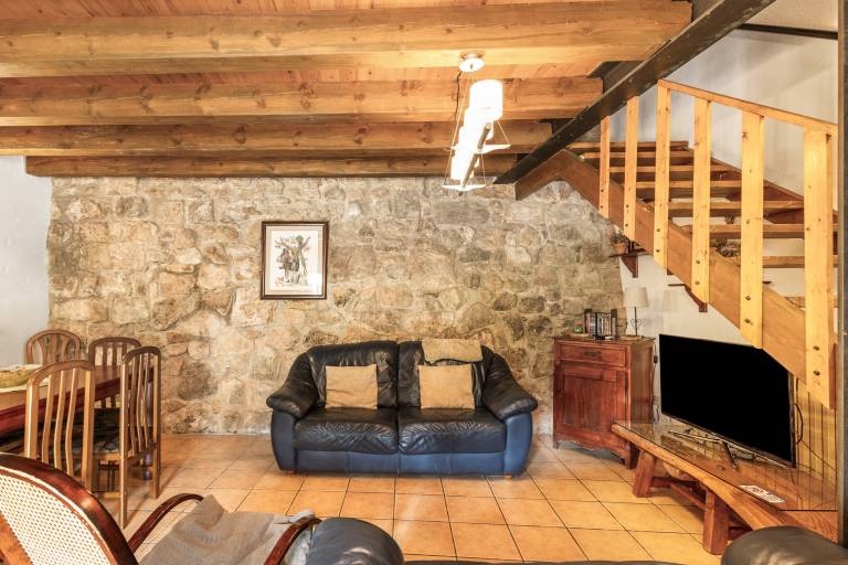 Country House 'La Casa Del Moli' with Mountain Views, Private Terrace & High-speed Wi-Fi — photo 5