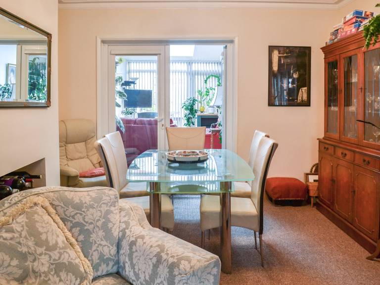 Child-friendly cottage with grill & yard | River view | Pets are welcome — photo 3